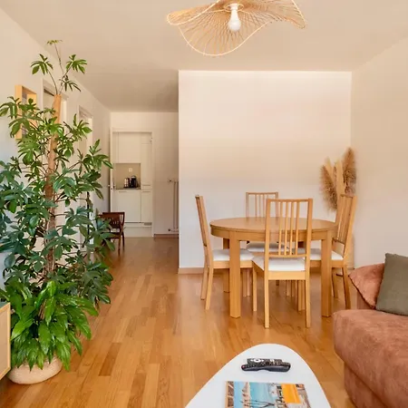 Homestay Au Bord Du Leman *